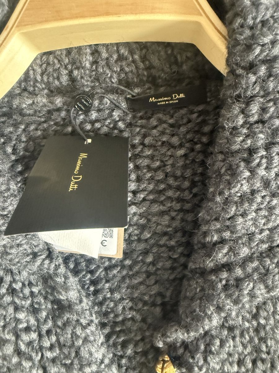 Massimo Dutti Jacken: Massimo Dutti Wool Cardigan - New with Tags - Size M – Neu und originalverpackt aus Montreux von jvo_vg8n 1