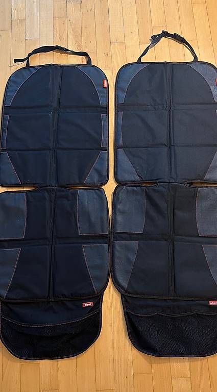 Tabourets: Sitzschutz Diono 2 Stück – D'occasion à St. Gallen par ola_z