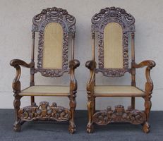 Paar Neo-Renaissance Thronsessel