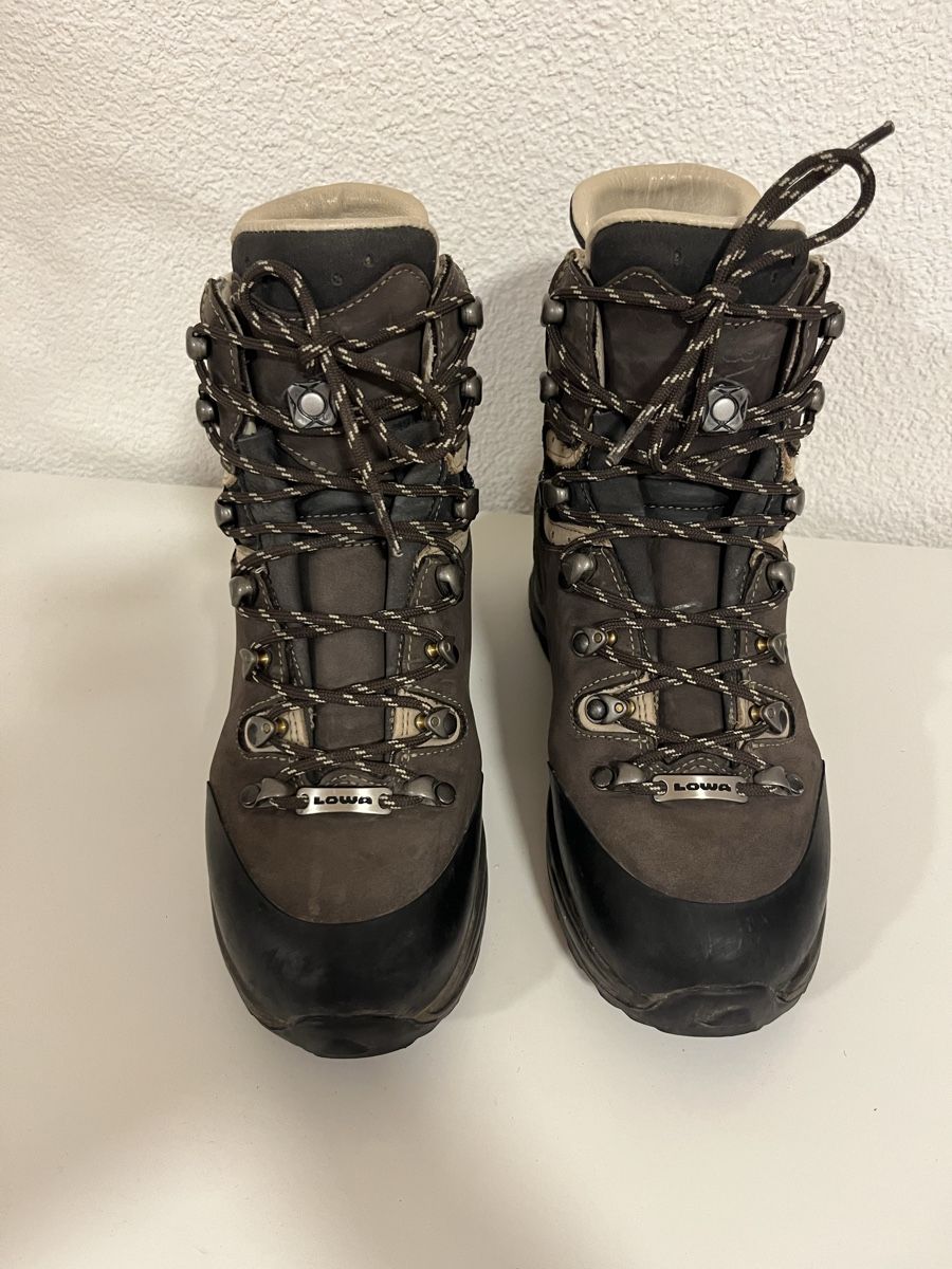 Lowa Damenschuhe: Lowa Wanderschuhe Grösse 36.5 – Gebraucht aus Frauenfeld von heyLani 1