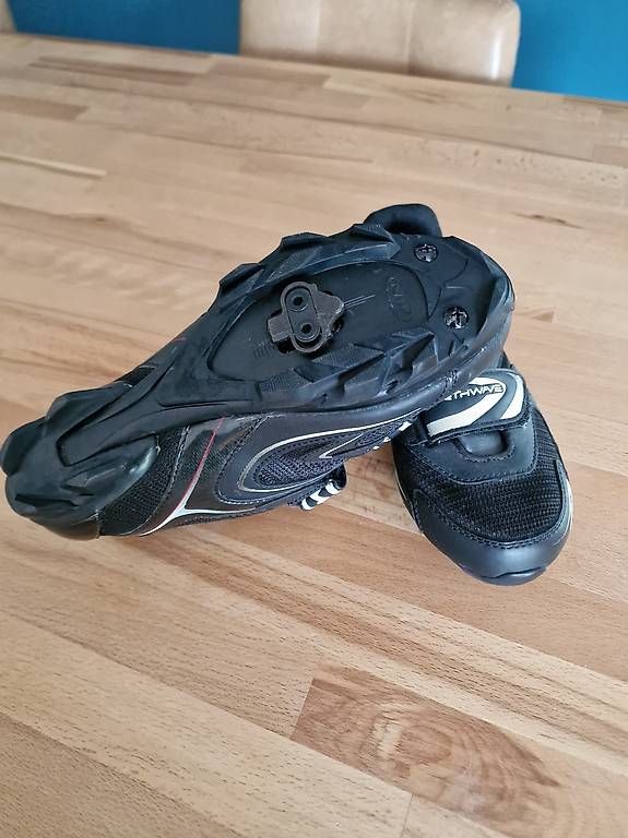 Chaussures hommes: Velo-Schuhe Gr. 39 – D'occasion à St. Gallen par ste_fq9h 1