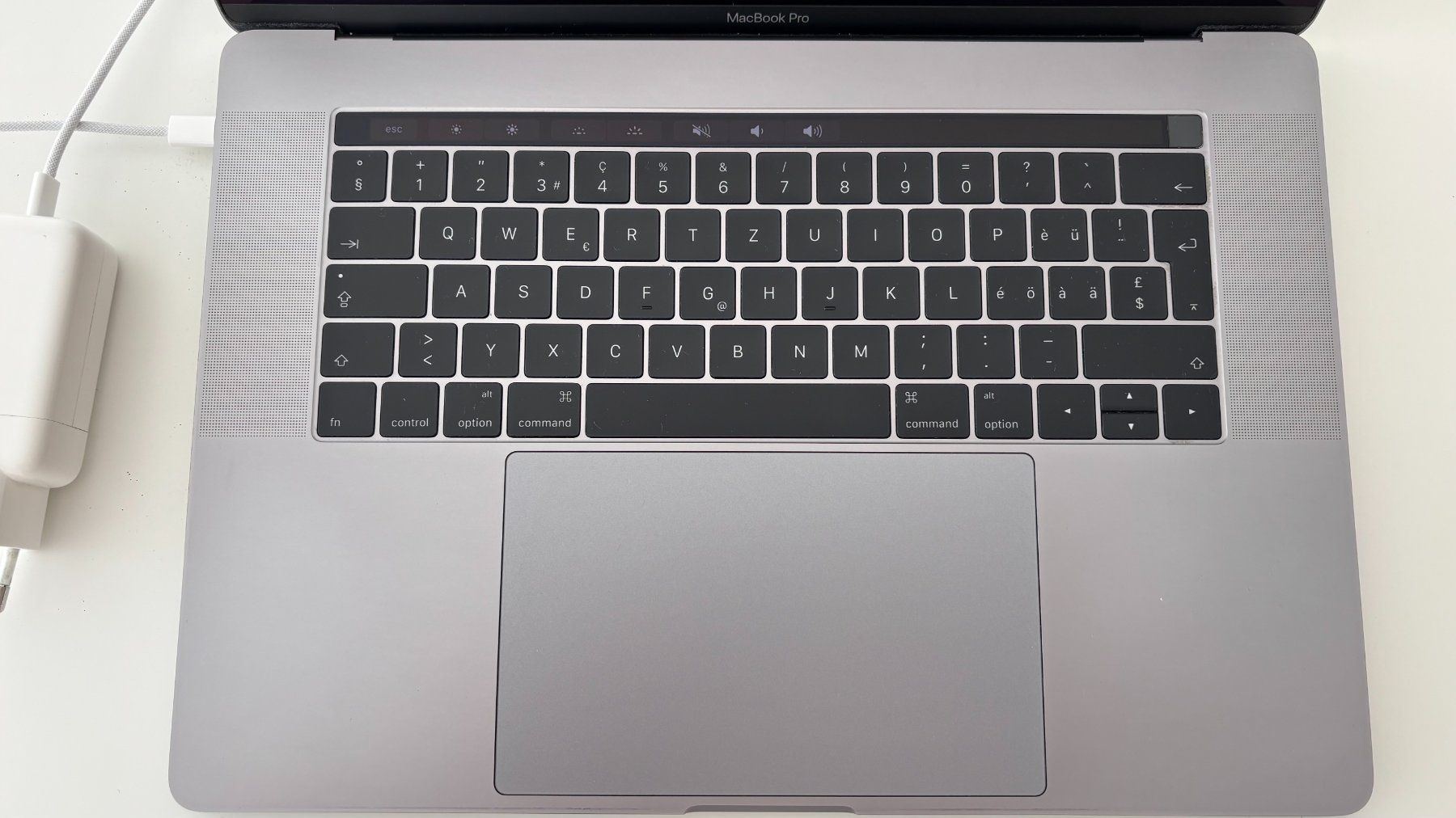 Apple Notebooks: MacBook Pro 15", 16GB, 1TB SSD, macOS Sequoia – Gebraucht aus Rheinfelden von sabine0101 2