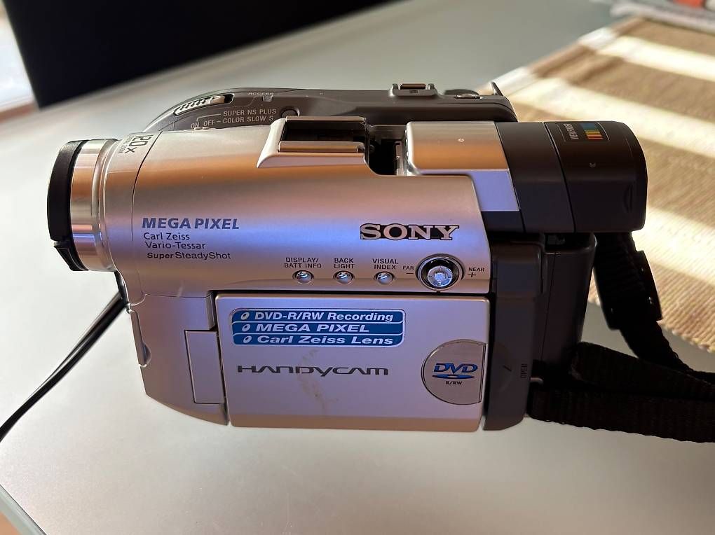 Videocamere: Sony Handycam DCR-DVD201E, Mega pixel – Usato da Affoltern am Albis venduto da MASVA 2