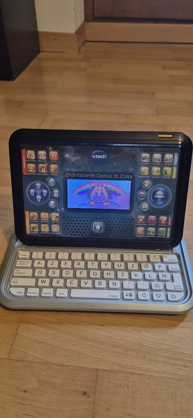 Console: Ordinateur Vtech Genius XL Color Comme neuf – Nuovo (secondo la descrizione) da Chêne Bougeries venduto da mam_fly6 1