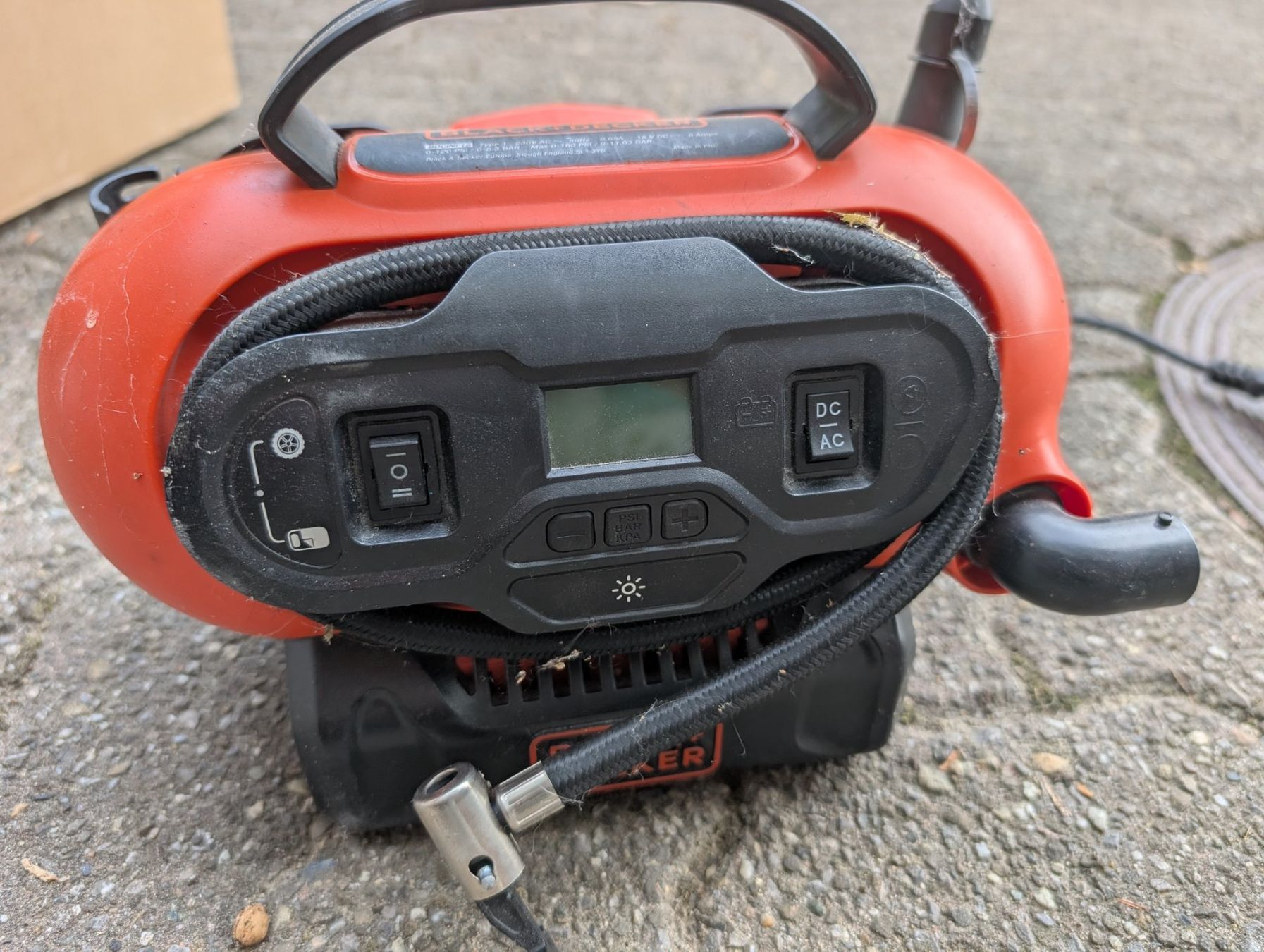 Compressori: Black und Decker Schrauber und Pumpe/Kompressor – Usato da Safnern venduto da Piotr 2