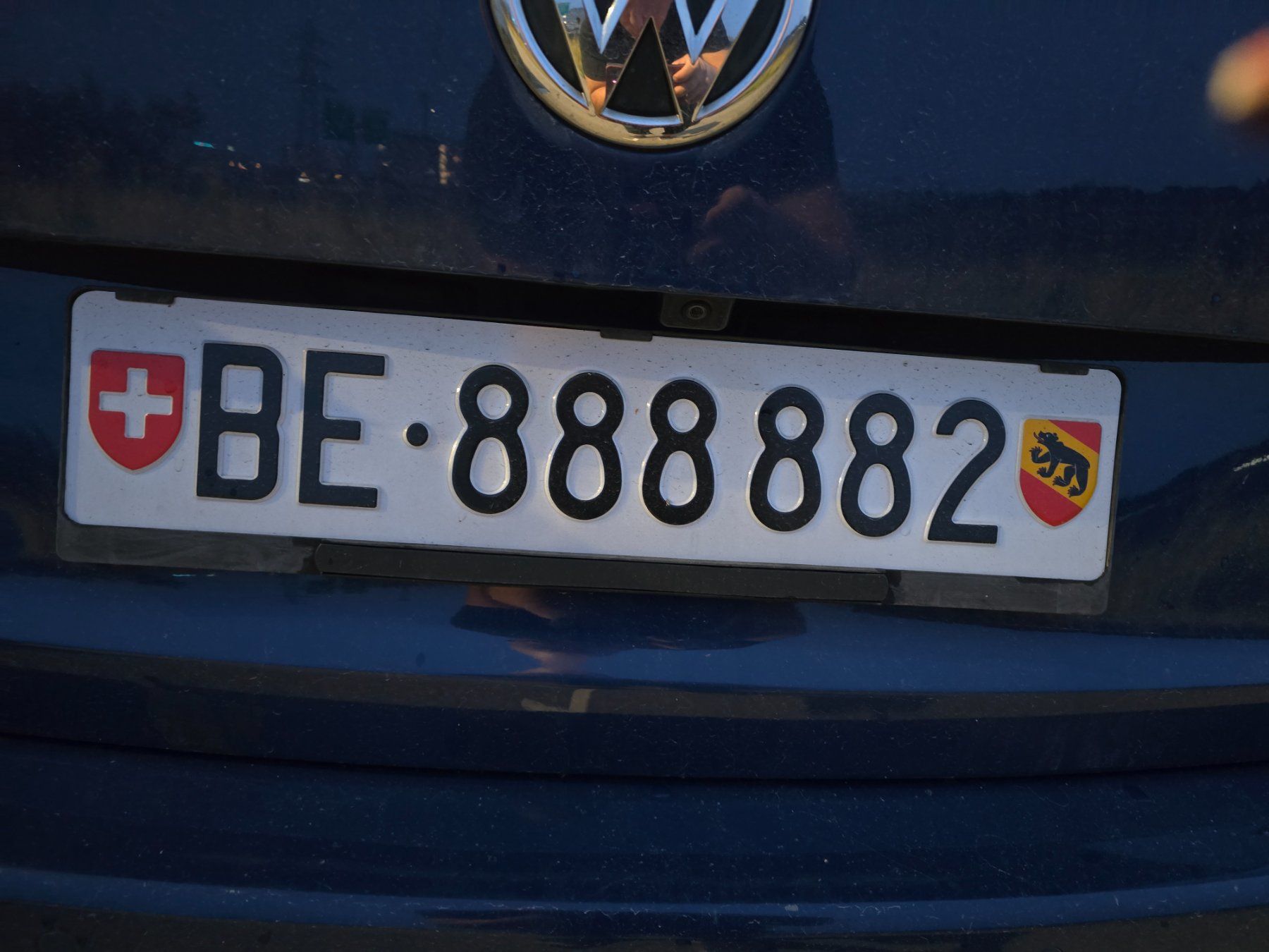 Insegne: Autonummer BE 888882 – Nuovo (secondo la descrizione) da Münchenwiler venduto da cypre