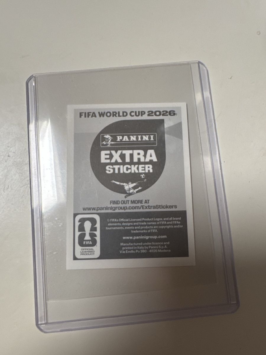 Panini Cartes à collectionner: Panini WM26 Ronaldo Extra Sticker Gold – Neuf (Voir description) à Saas-Almagell par nan_jf55 1