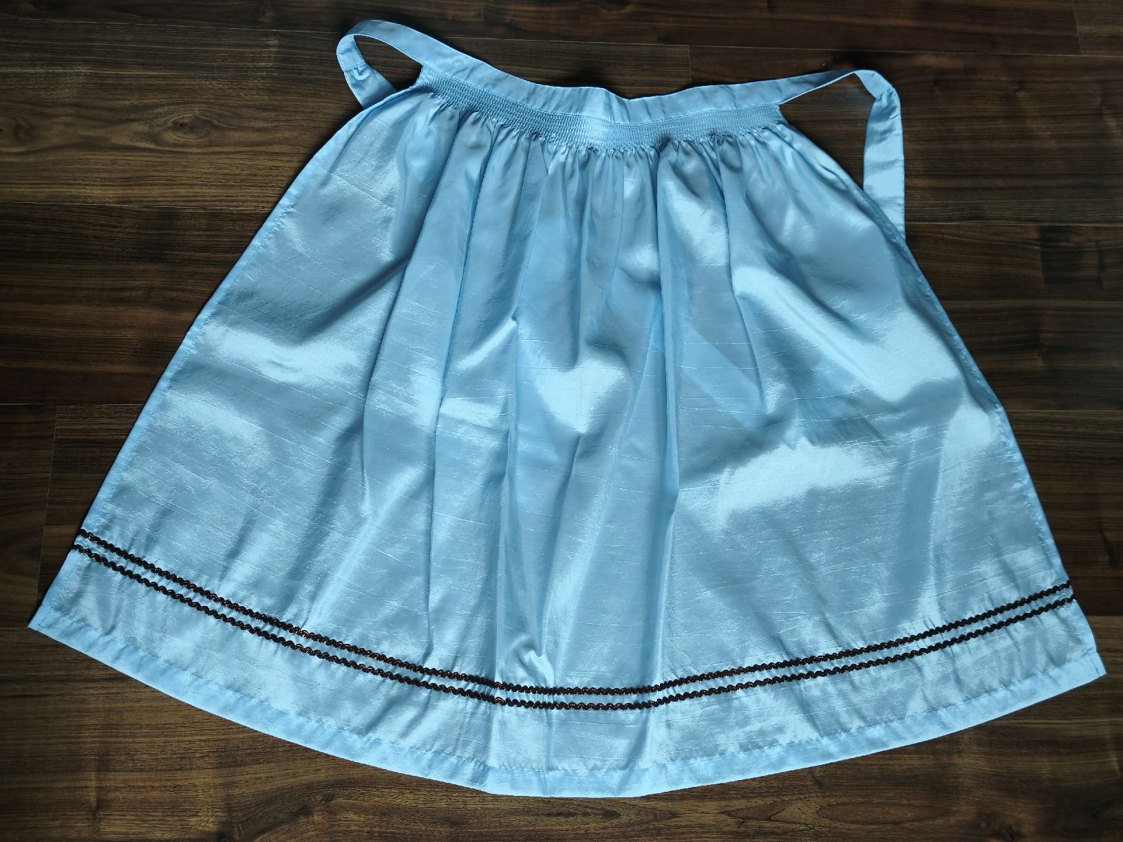 Costumi: Dirndl Gr. 42 – Usato da Brugg AG venduto da Pasci06 5