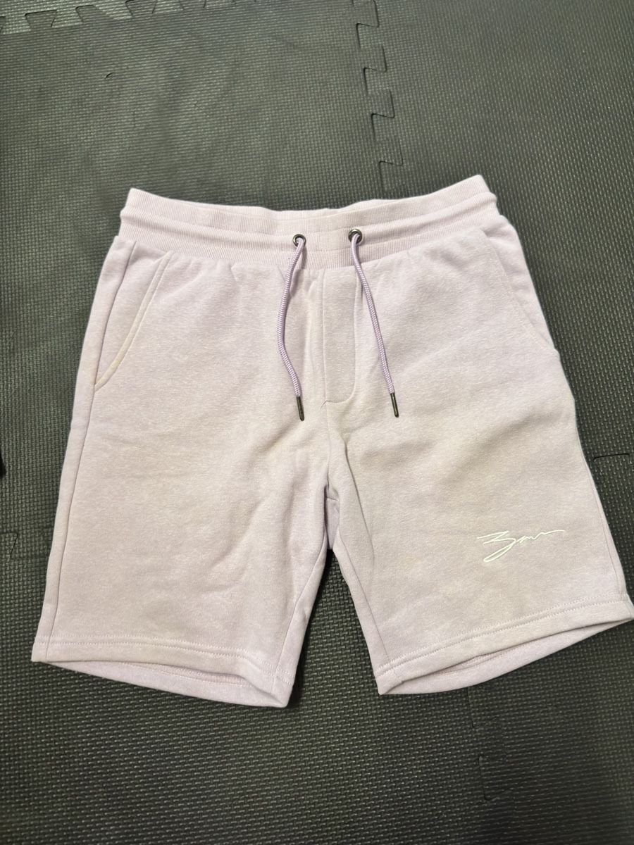 Pantaloni: Zign Sweatshorts Helllila – Grösse S – Usato da Hittnau venduto da gymrat007