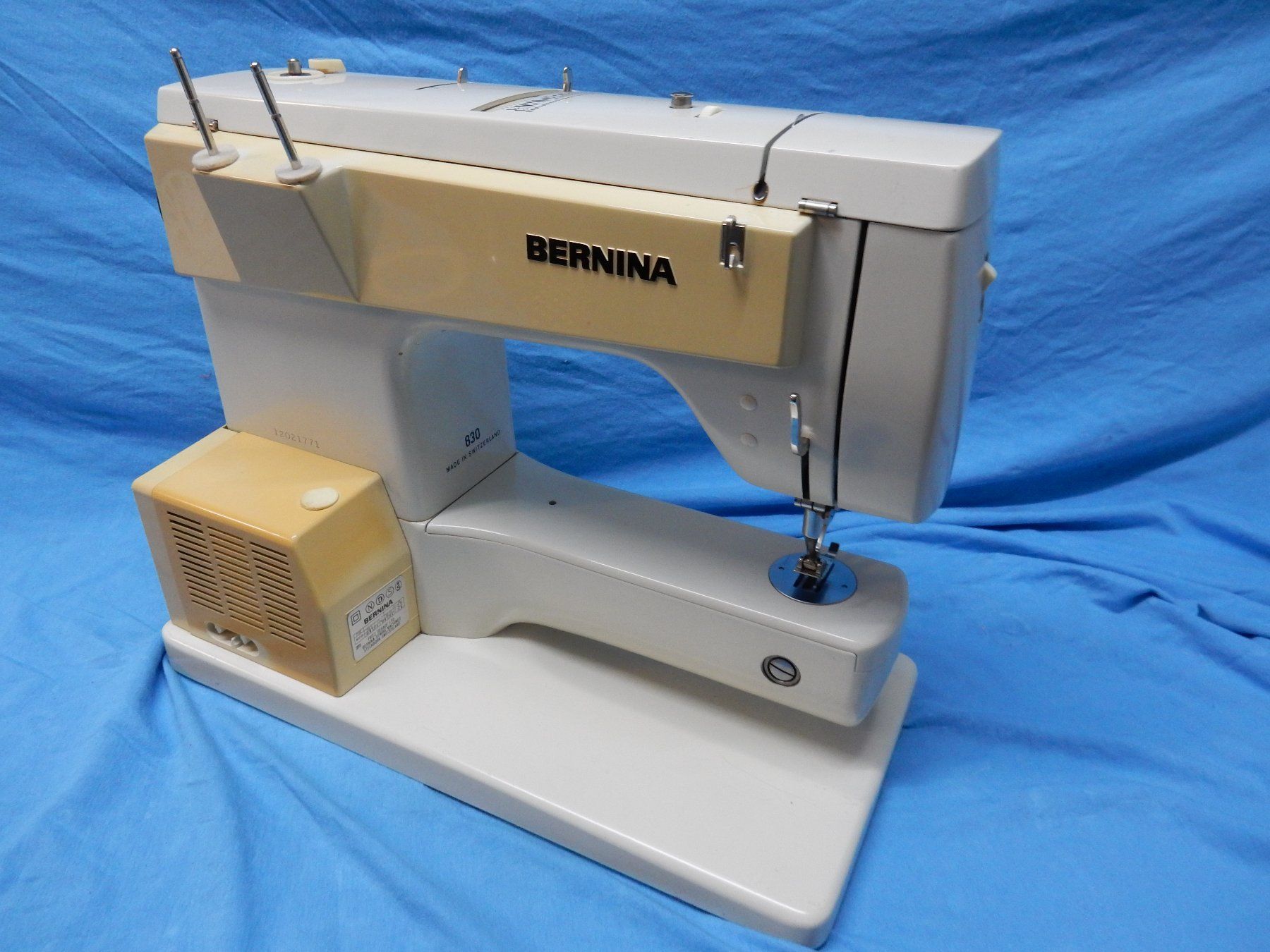 Bernina Macchine da cucire: Bernina 830 Revidiert           26033 – Usato da Watt venduto da Mariposa49 4