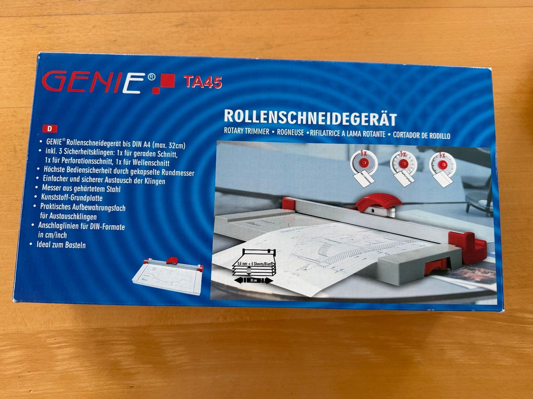 Tutte le macchine: Rollen-Schneidegerät – Usato da Maschwanden venduto da Brindabella