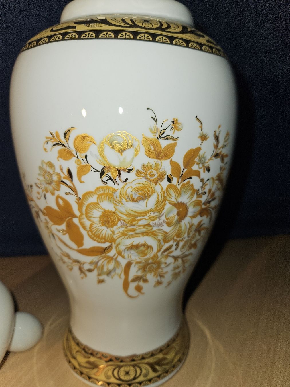 Vasi & Recipienti: Gold Vase (Ming) repro. – Usato da Kriens venduto da gra_fhn7 7