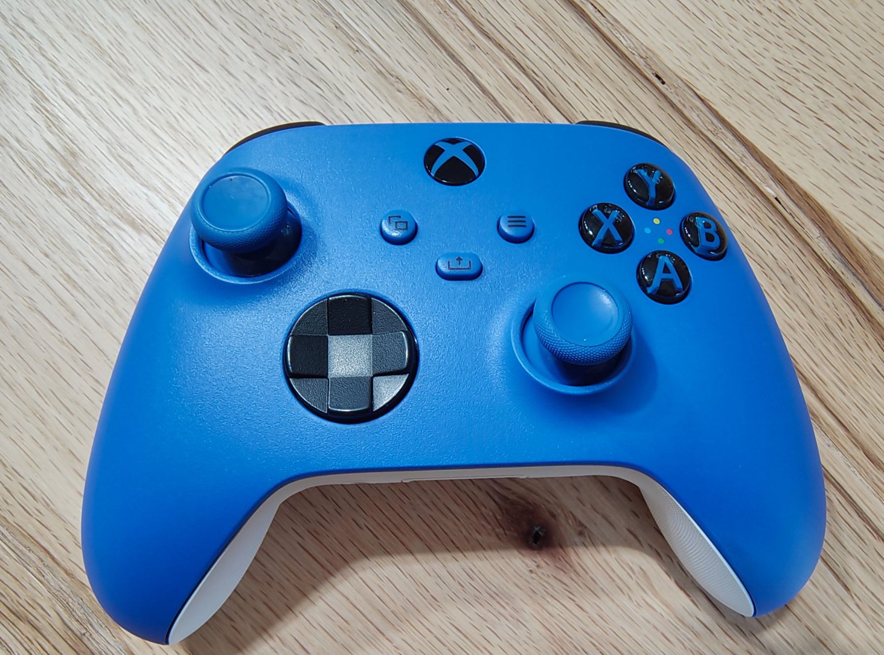 Microsoft Controller: Xbox Wireless Controller Shock Blue – Usato da Lengnau BE venduto da Luluki88 1