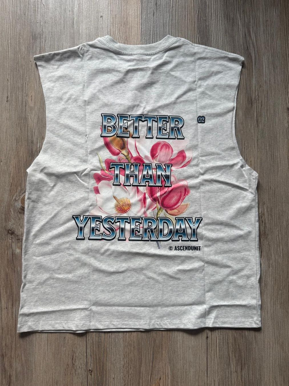T-shirt: GYM TANK TOP ASCENDUNIT – Usato da Zürich venduto da tim-zh