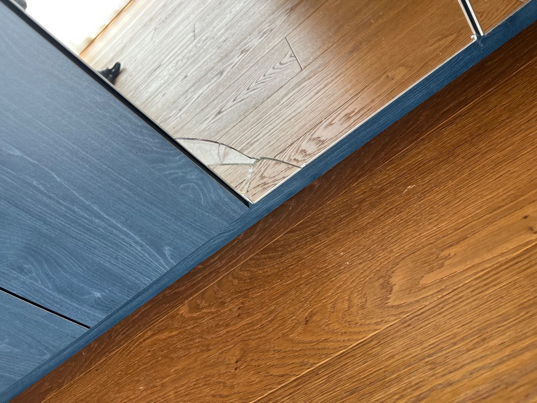 Schränke: Kleiderschrank – Gebraucht aus Dagmersellen von mar_97nn 5