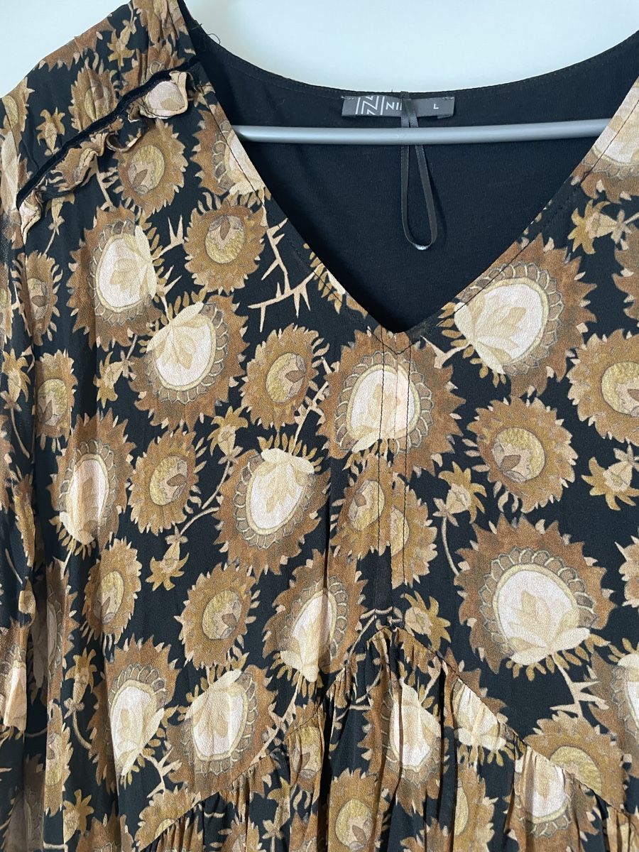 Nile Kleider: NEU! NILE Kleid Grösse L – Neu (gemäss Beschreibung) aus Worben von Fesera 1