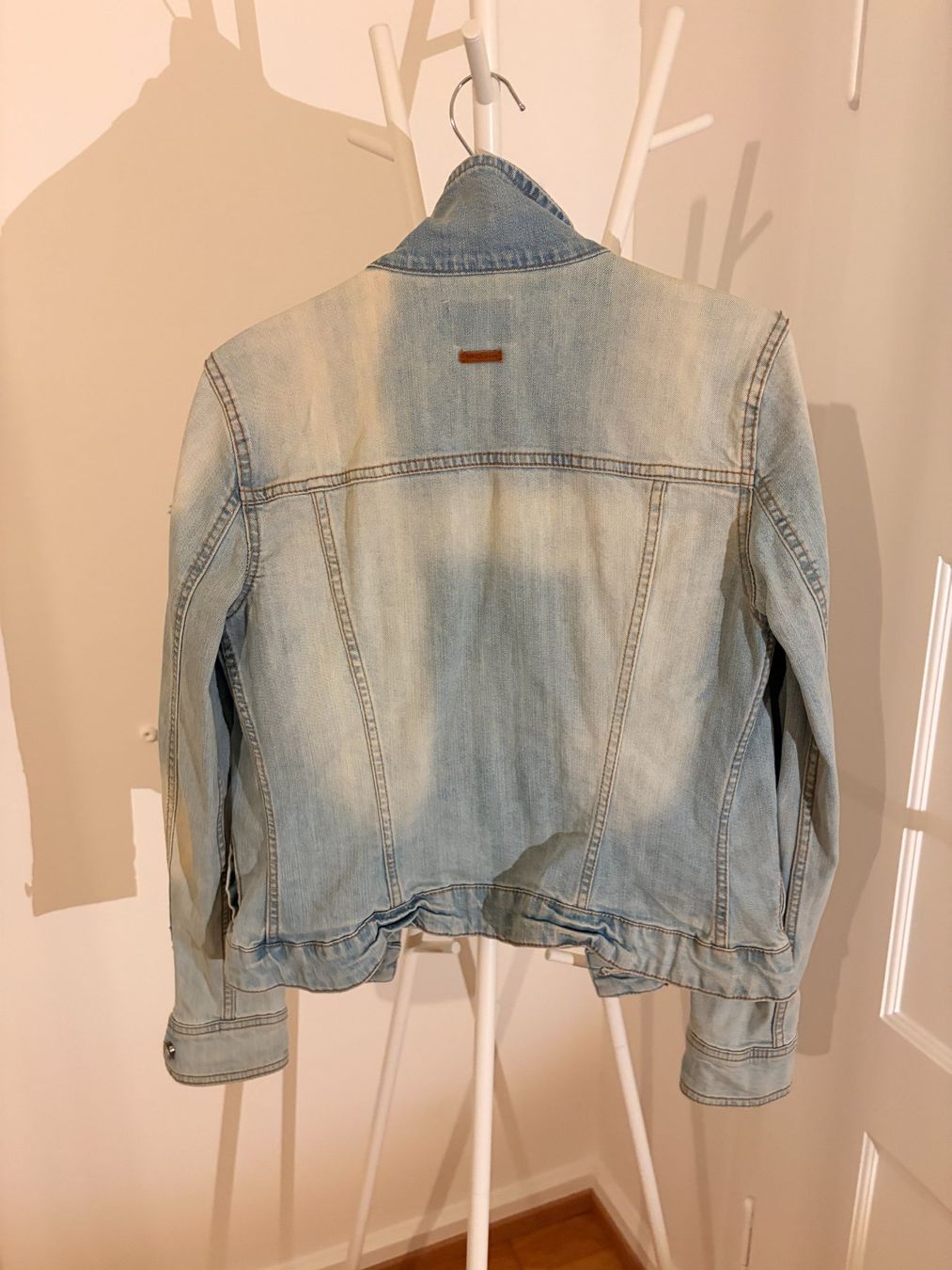 Jacken: Jeansjacke hell – Gebraucht aus Zürich von nic_fpp9 2