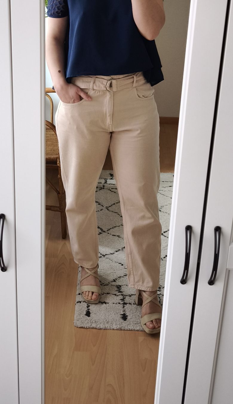 Jeans: Vila Nova pants, size 42, with belt – Gebraucht aus Zürich von nir_n9jc