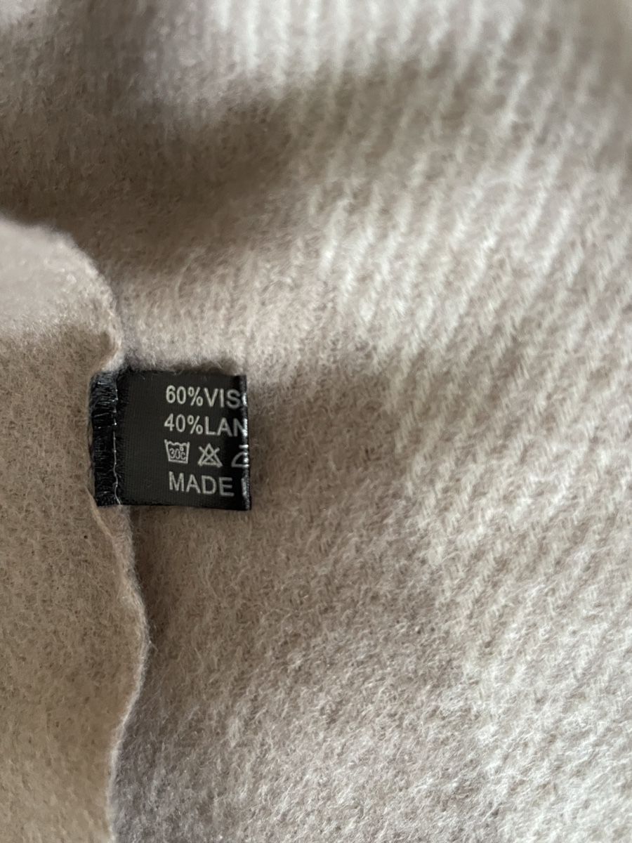 Foulard & Sciarpe: Winter schal – Nuovo e nell'imballaggio originale da Beromünster venduto da Moritz0112 3