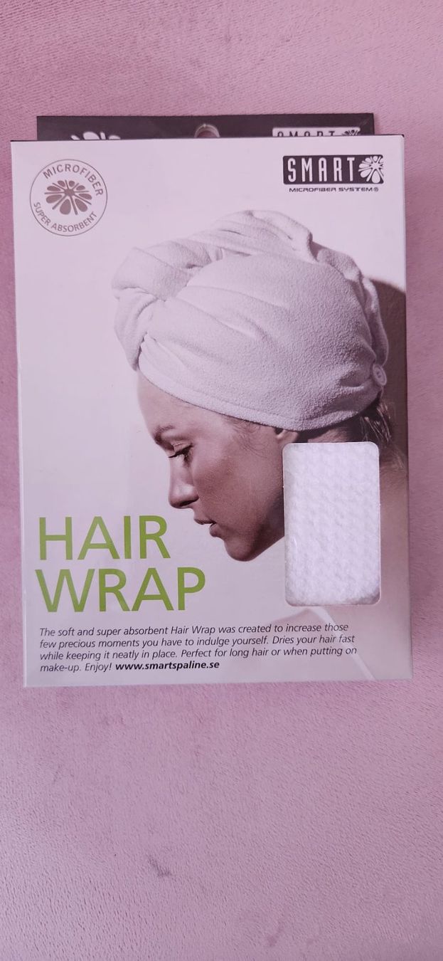 Altro per la cura dei capelli: Hair Wrap, Microfiber Haar-TrockenTuch NEU – Nuovo e nell'imballaggio originale da Zweidlen venduto da Shubli