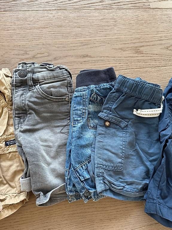 Lotti & Set di vestiti: 7 paar kurze Hosen – Usato da Starrkirch-wil venduto da cloulou 2