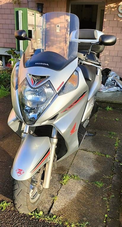 Honda Scooter: Honda SilverWing fjsb 600 – Usato da dornach venduto da saso11 2