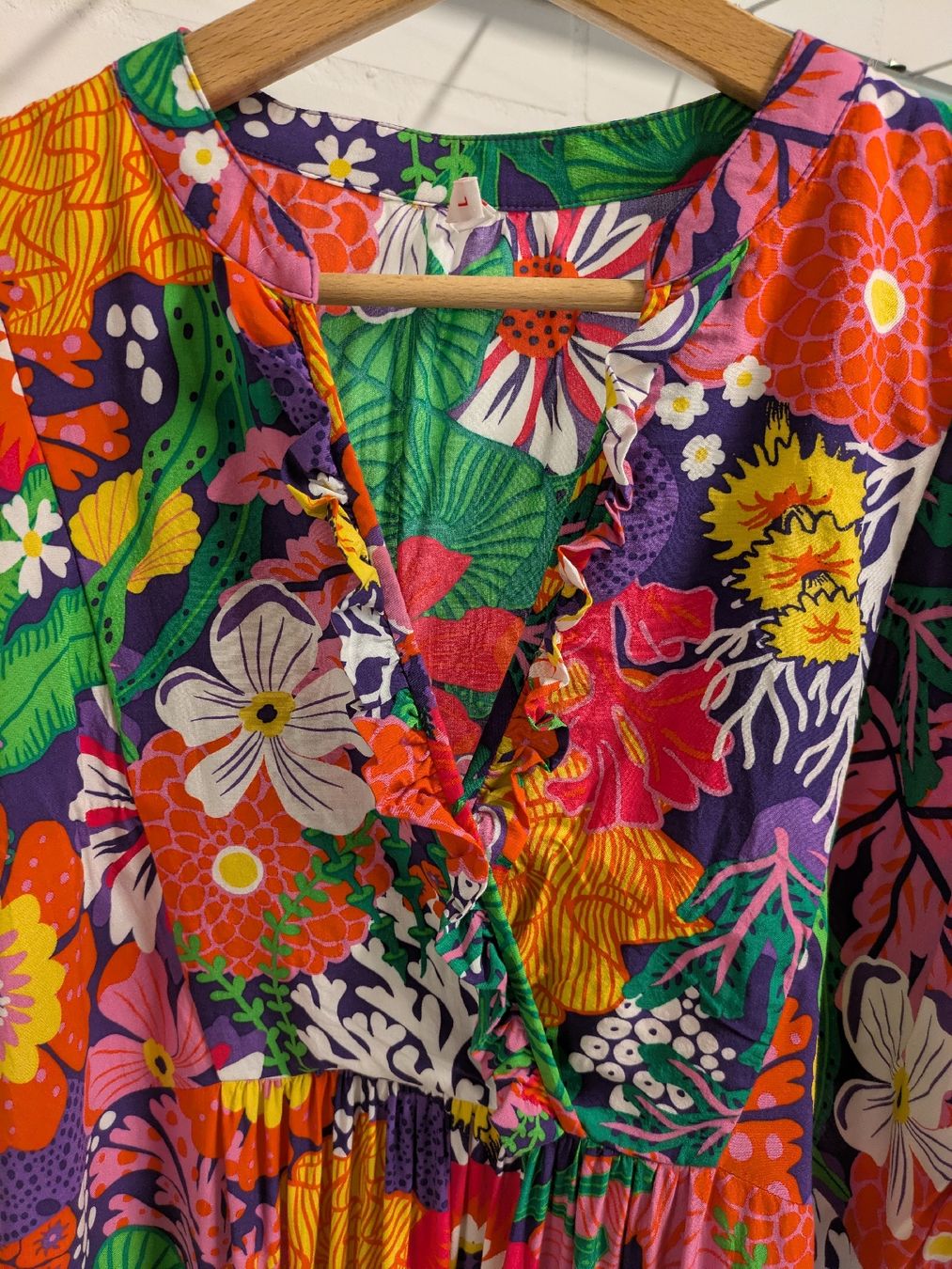 Blutsgeschwister Robes: Kleid Blutsgeschwister Grösse L  – D'occasion à Ins par Jacy1 1