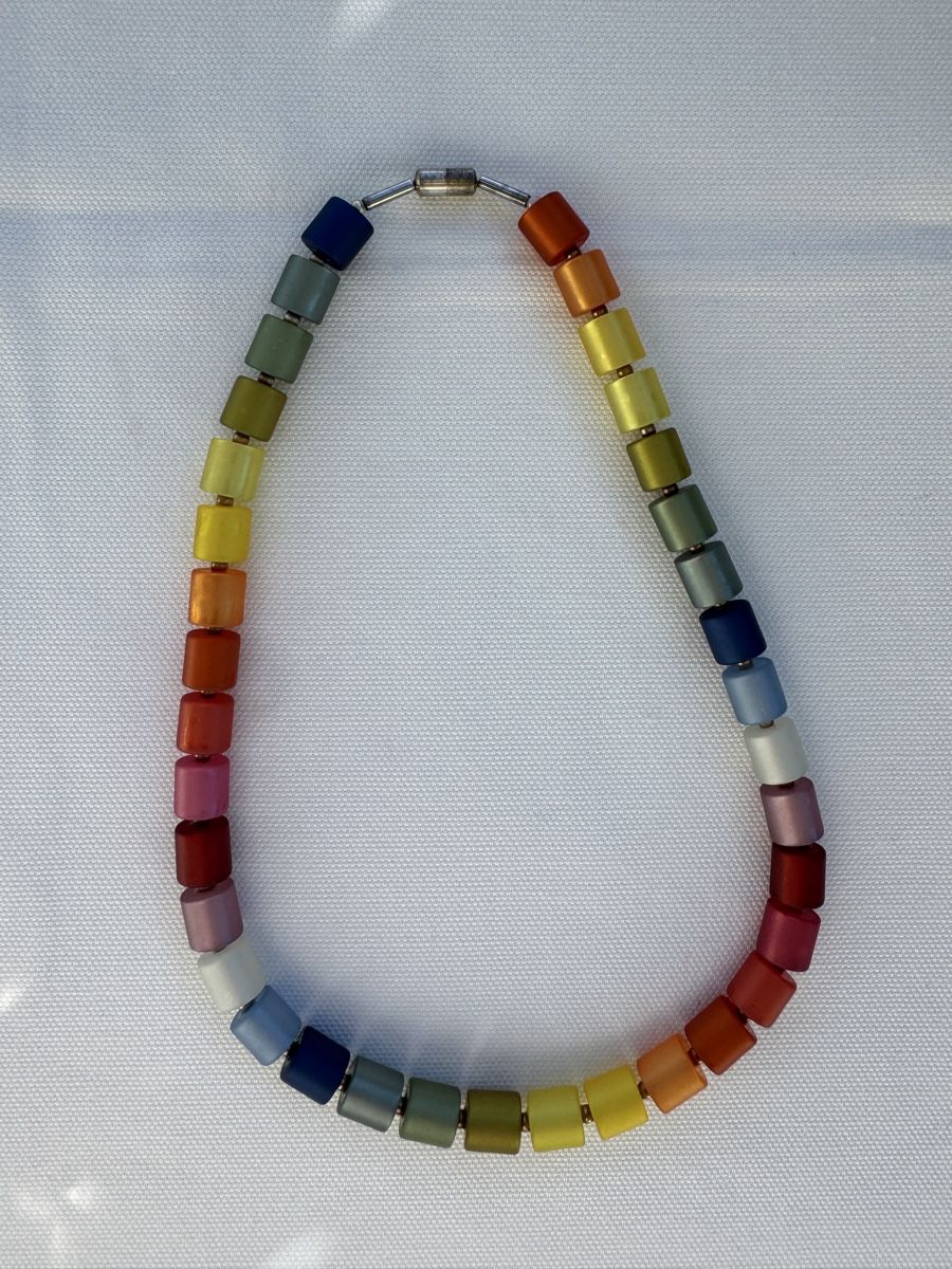 Catenine: Geo CUBE Halskette, regenbogenfarbig – Usato da Waltenschwil venduto da aussieb.