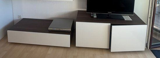 Meubles TV: 2x TV-Möbel / Fernsehmöbel – D'occasion à Züberwangen par Hitman49