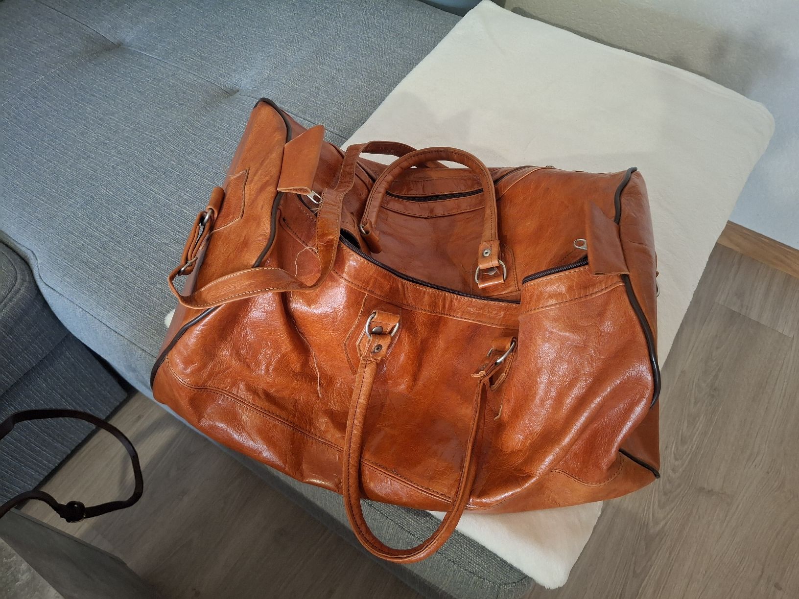 Borse da donna: Lot de sacs pour femmes – Usato da Morges venduto da ProfesseurJones 1