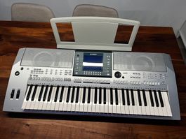 Yamaha Digital Keyboard PSR-S710 mit viel Zubehör