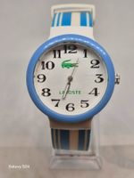 Lacoste-Uhr, weiß-blau gestreift, neuwertig