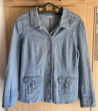 Damart Jeansjacke blau mit Taschen Grösse 46 gebraucht