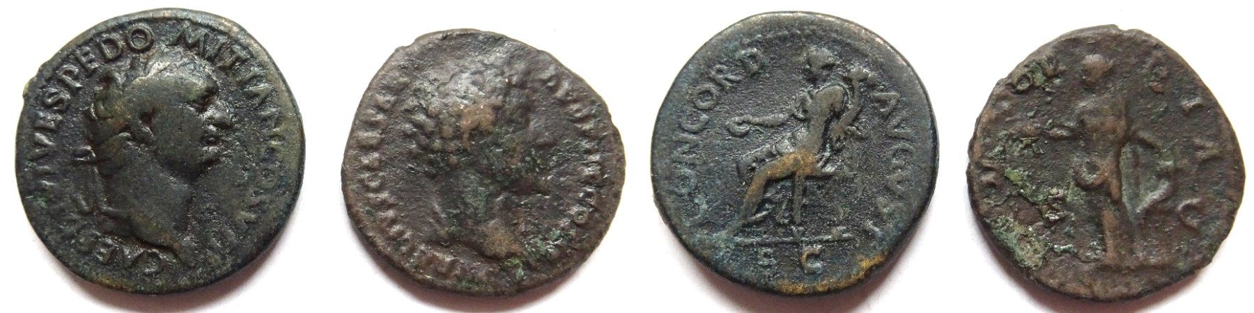 Tutti le monete: lot 2 römische bronze As : Domitian, Marcus Aurelius – Usato da La Sarraz venduto da classicworldcoins