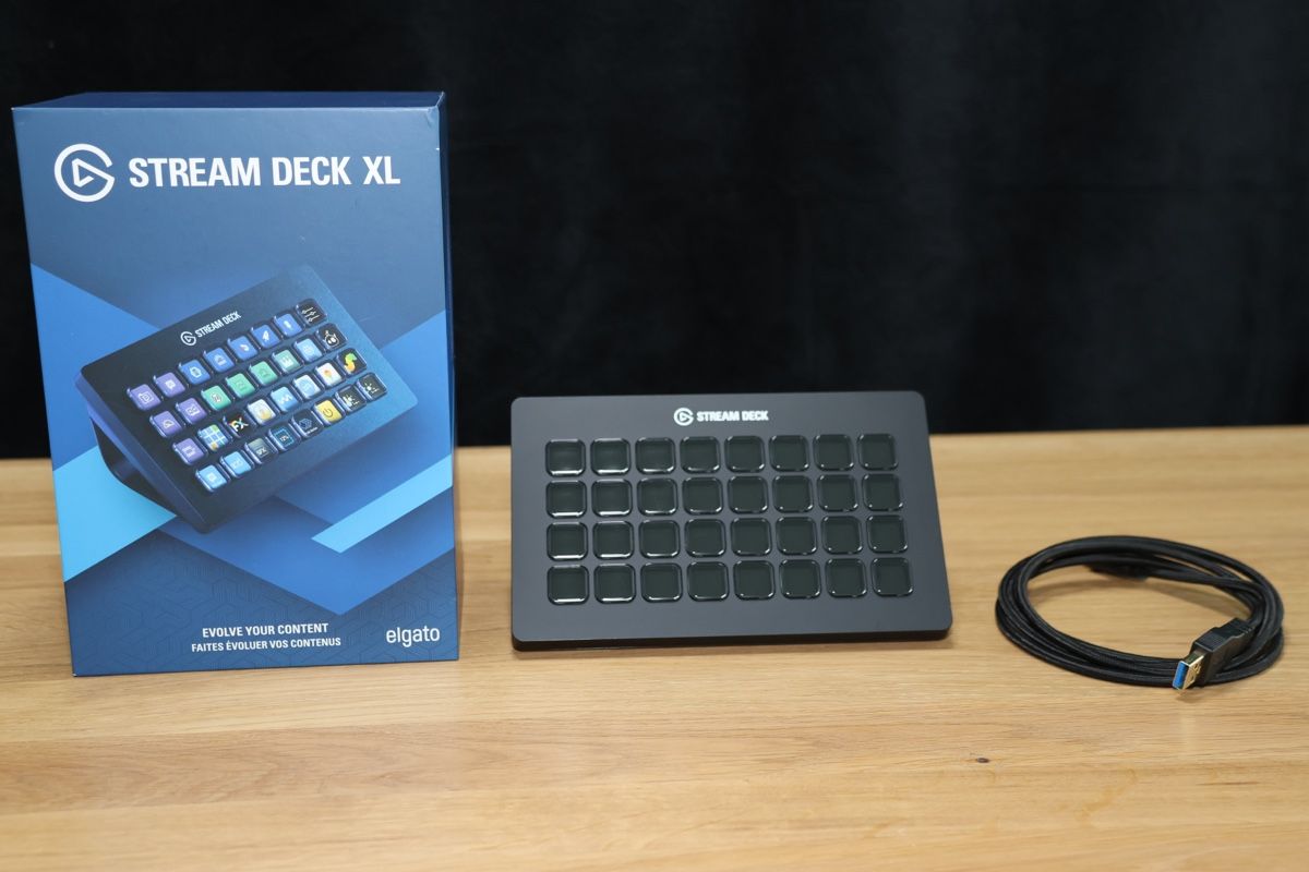 Console di mixaggio: Elgato Stream Deck XL mit OVP und Kabel – Usato da St. Gallen venduto da UsDeSchwiz