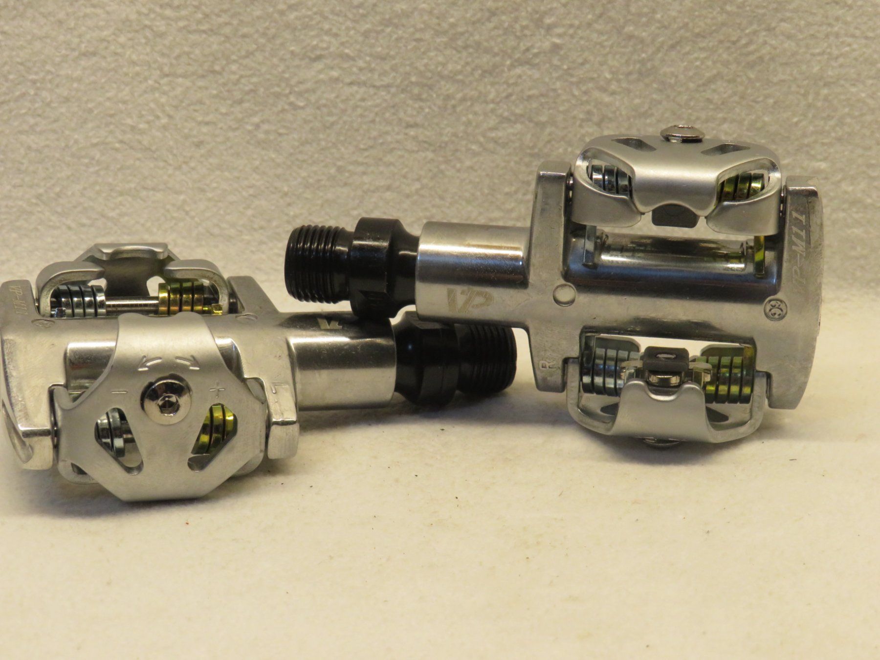 Ersatzteile: 3x VP -Components Clipless Pedals Compatible Alloy – Neu (gemäss Beschreibung) aus Elsau von MANWITHVAN 1