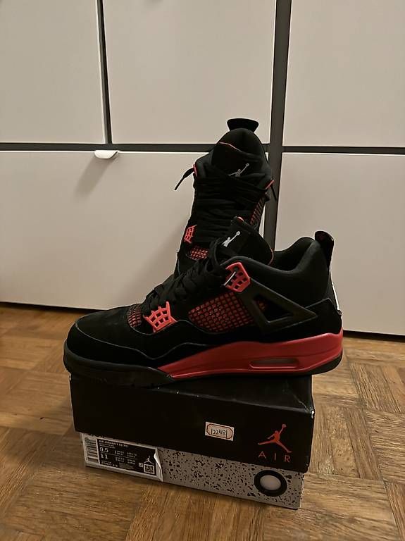 Scarpe da uomo: Air Jordan 4 red thunder – Usato da Morges venduto da bir_9rsr 1
