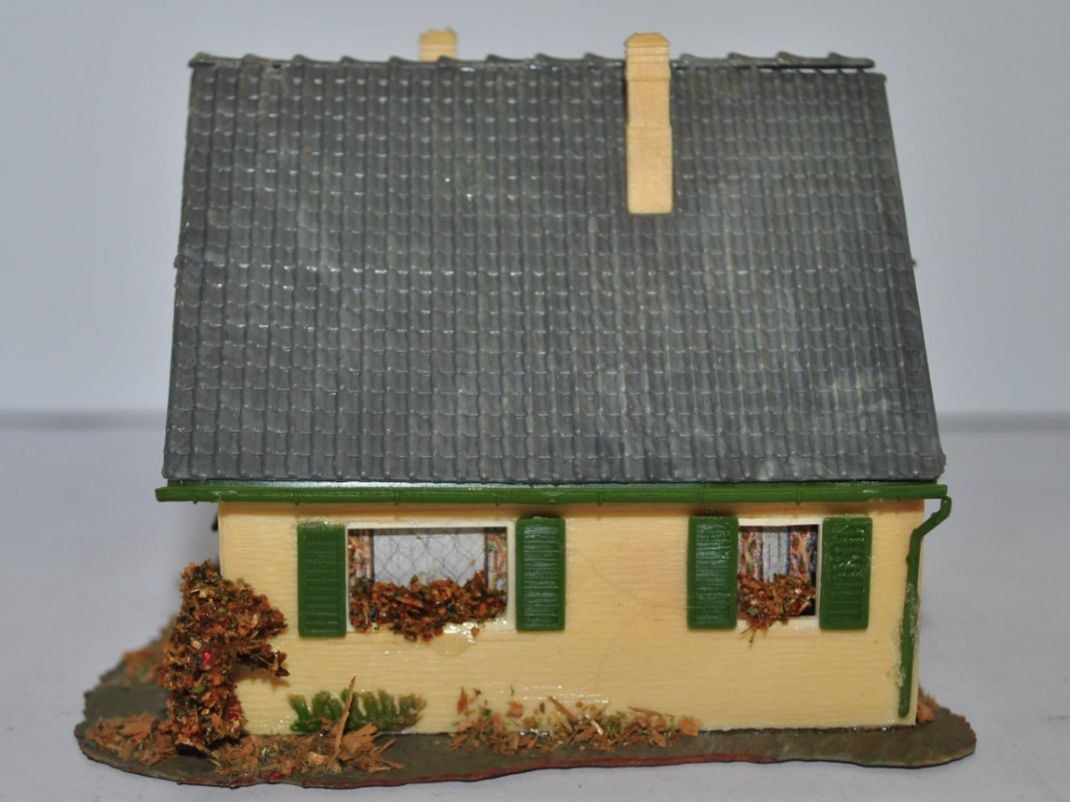 Faller Modelleisenbahnen: Faller Wohnhaus (PDB131) – Gebraucht aus Aarwangen von Bahnsupport 1