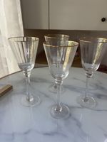 4 Weingläser mit Goldrand