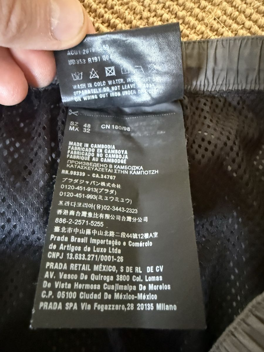Prada Costumi da bagno: Prada Badehose / Shorts, Gr. 48, Schwarz/ Grau – Usato da Zürich venduto da Ralph12345 5