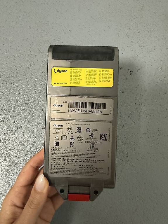 Batterie: Akku Dyson – Usato da Riehen venduto da IvoC02 1