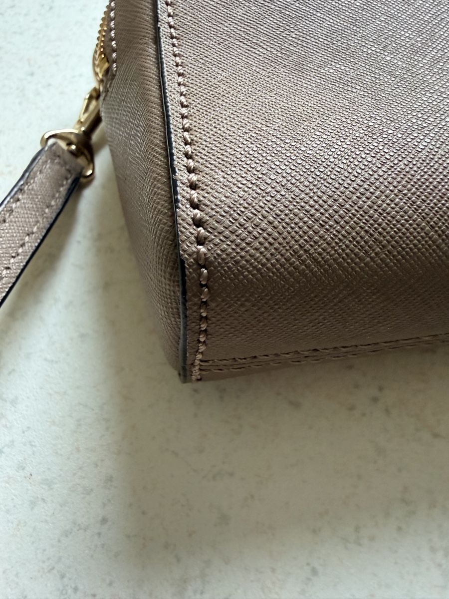 DKNY Sacs: Umhängetasche DKNY – D'occasion à Uitikon Waldegg par Obscht10 2