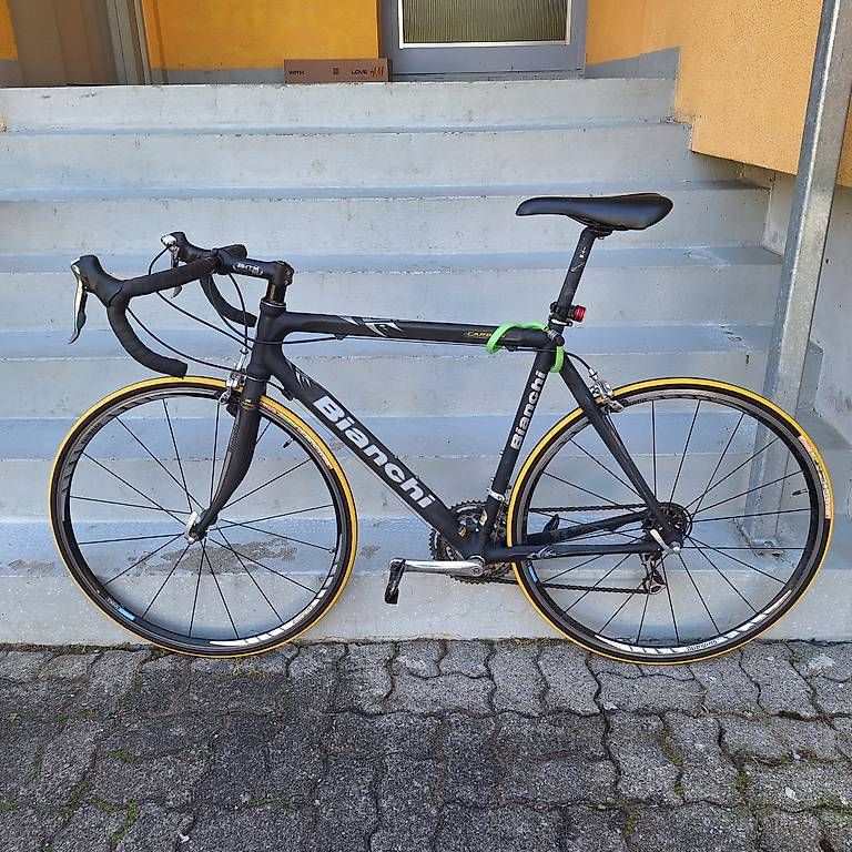 Bianchi Biciclette: Bianchi Carbon Rennvelo – Usato da Ermatingen venduto da arr_7yxq