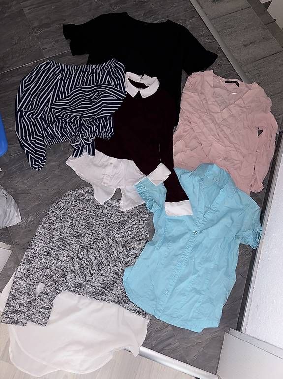 Kleiderpakete: Blusen und Co, s-m – Gebraucht aus Fislisbach von secondhandF