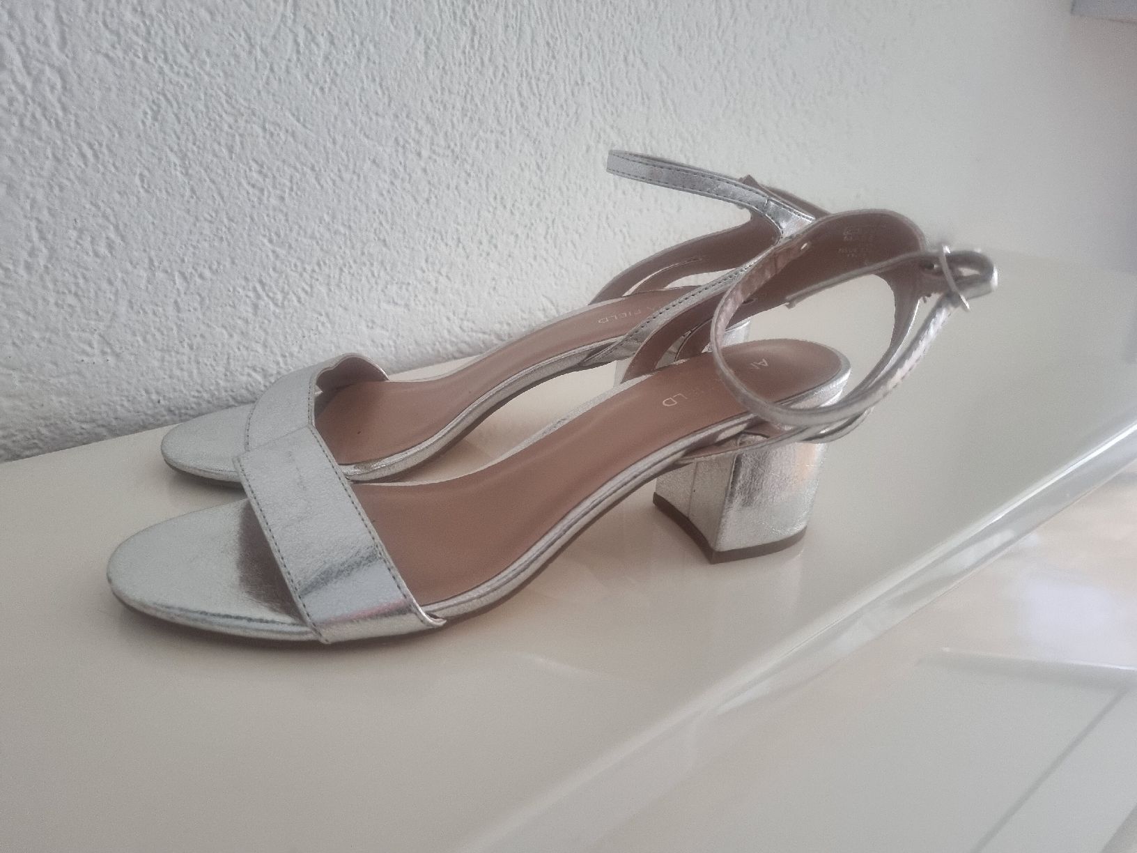 Anna Field Scarpe da donna: Anna Field Sandaletten Silber, Gr. 40 – Usato da Thalwil venduto da Tigerlily1992