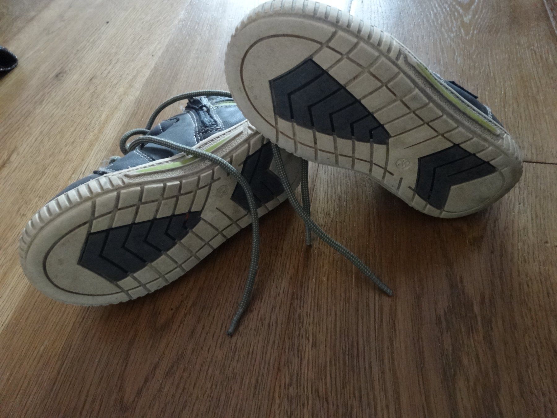 Scarpe da uomo: Winterschuhe Grösse 26 – Usato da Granges-Paccot venduto da Fwaeber 1