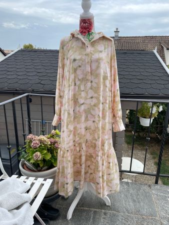 Kleid H&M Gr. M  Viscose  2 x getragen