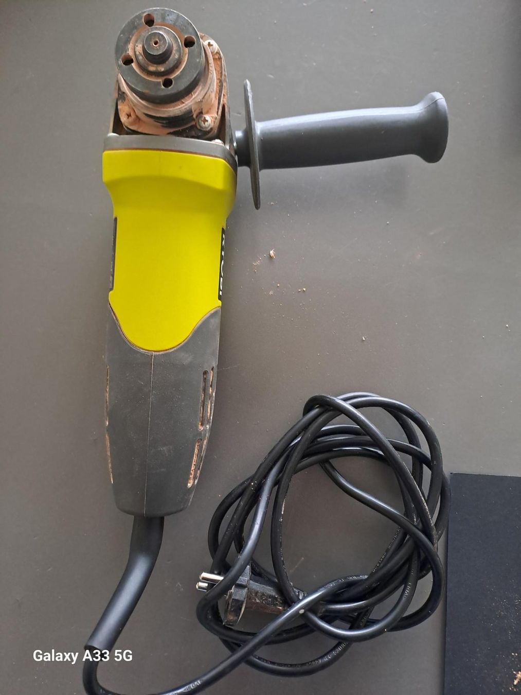 Smerigliatrici & Lucidatrici: RYOBI Winkelschleifer 600 W – Usato da Zürich venduto da efriedel 3
