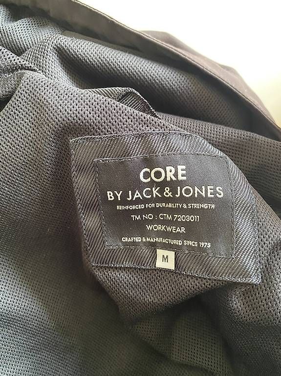 Giacche: Veste Jack & Jones Taille M – Usato da Cheseaux-Lausanne venduto da Fannelle01 2