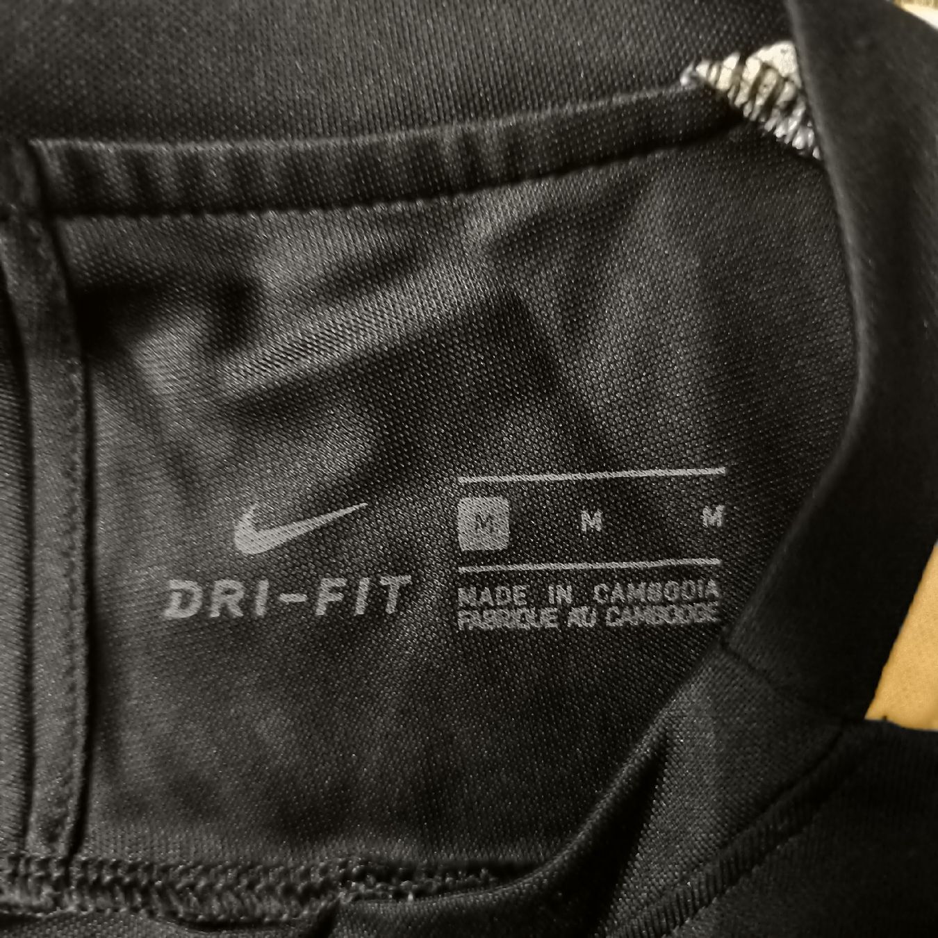 Nike T-Shirts: Nike Dri-FIT Dunkel Blau, Grösse M – Gebraucht aus Bern von fuh_y7ms 1